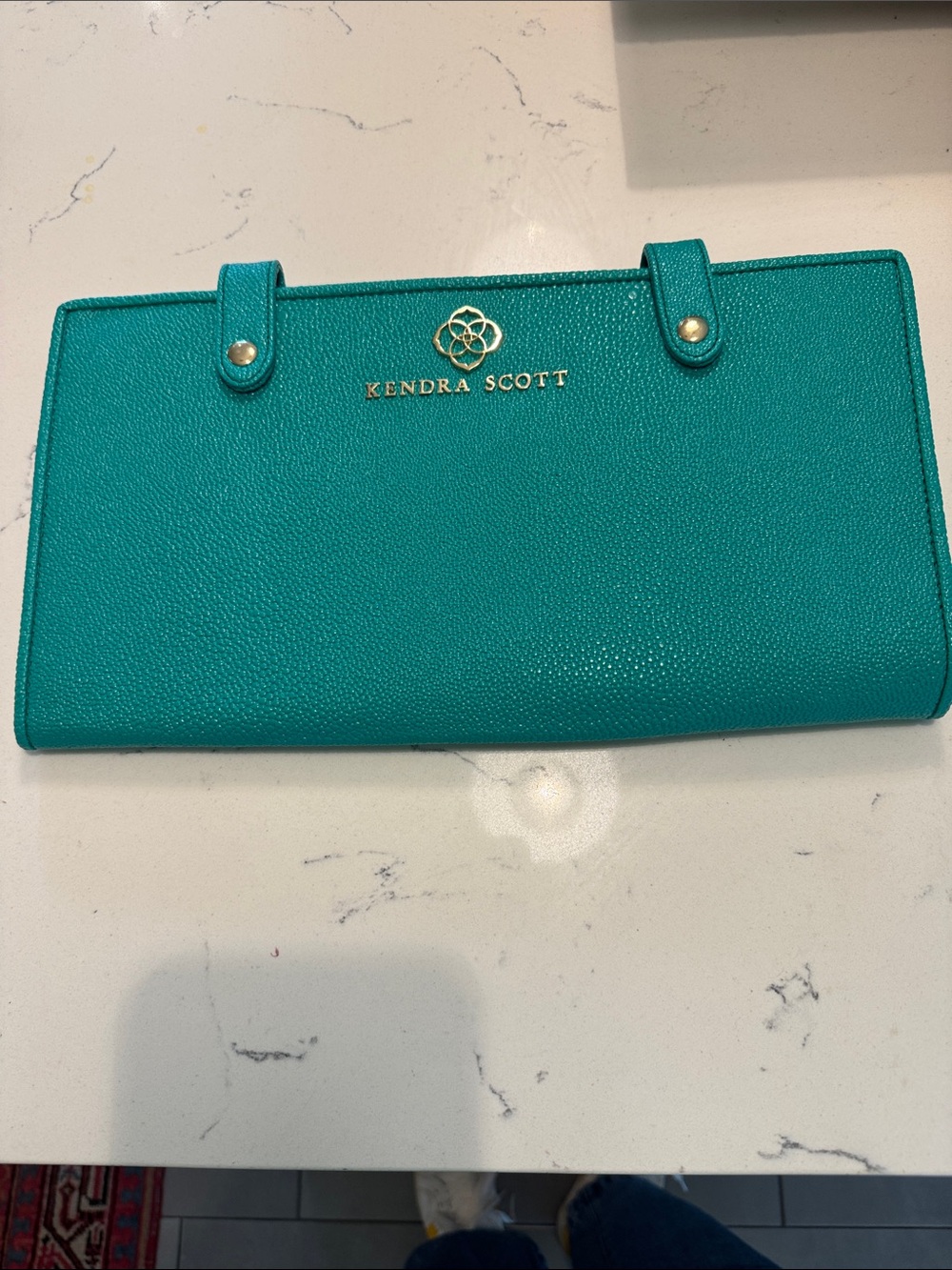 Kendra Scott Teal Travel Jewelry Hanger with snap close